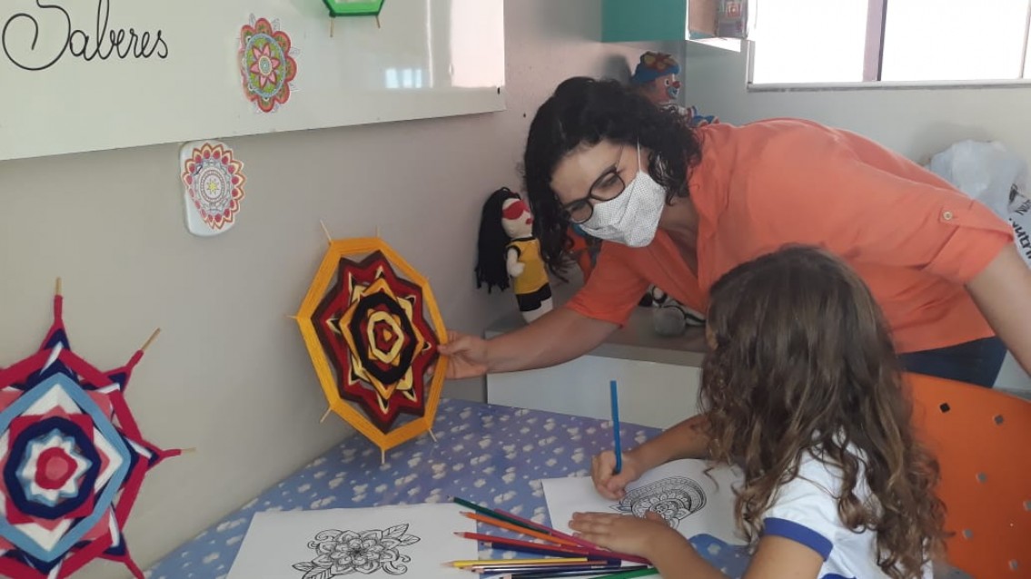 Professora da rede municipal é selecionada para capacitação no Canadá