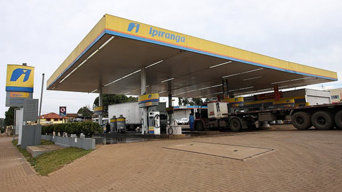 Postos de combustíveis não reduziram tarifa, diz Procon