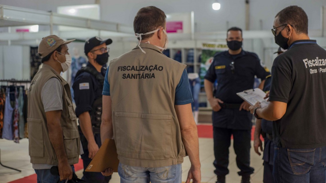 Fiscalização de final de ano autua dois estabelecimentos Fiscalização de final de ano autua dois estabelecimentos