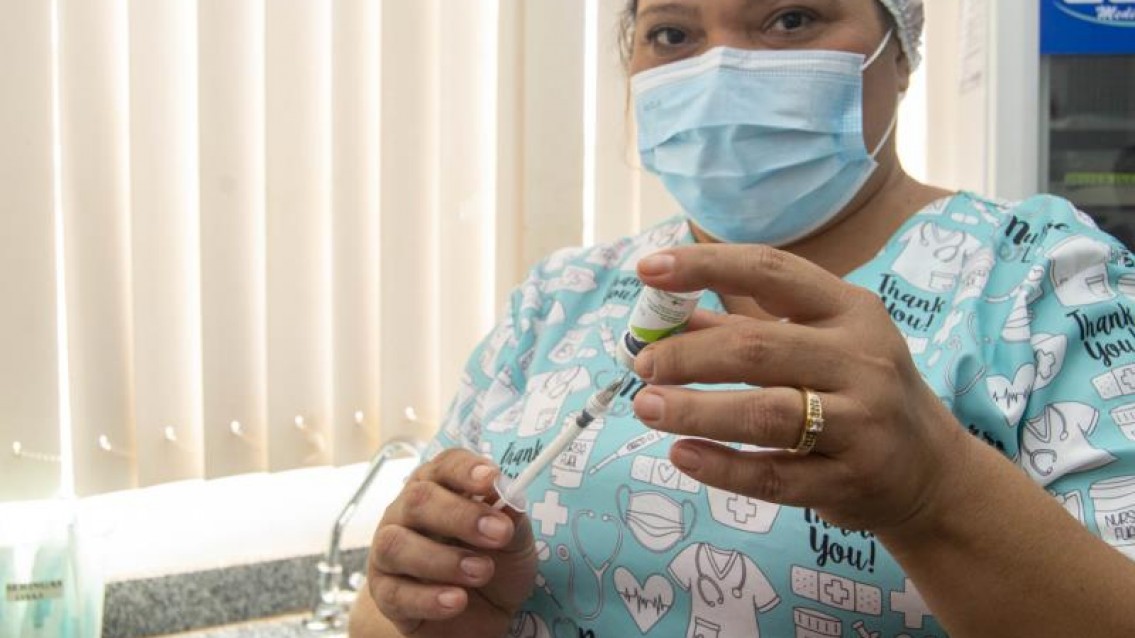 "HÁ DOSES DE VACINAS DISPONÍVEIS" AFIRMA PREFEITURA DE PALMAS "HÁ DOSES DE VACINAS DISPONÍVEIS" AFIRMA PREFEITURA DE PALMAS
