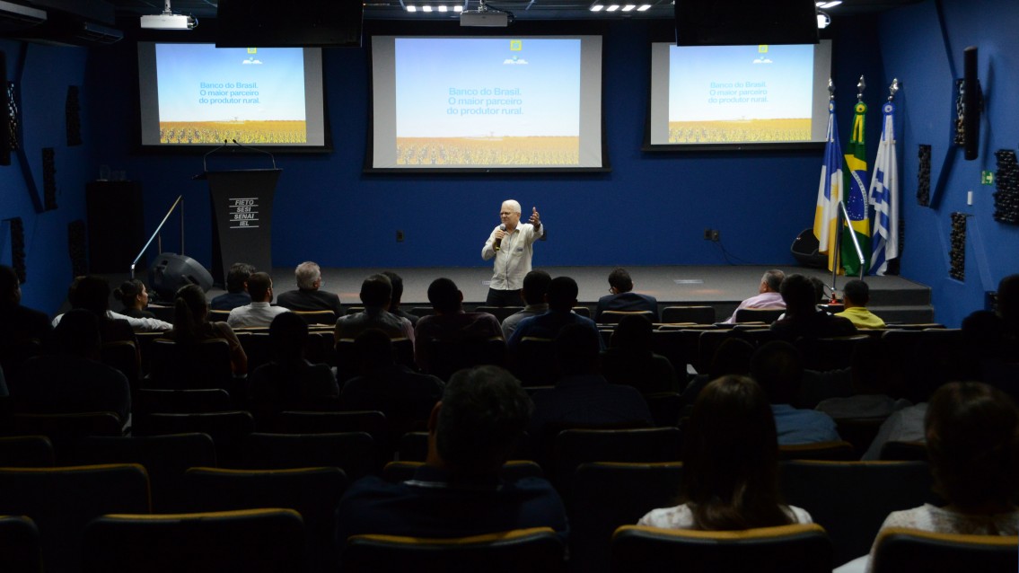 Palmas pede ao Banco do Brasil projetos para capacitação